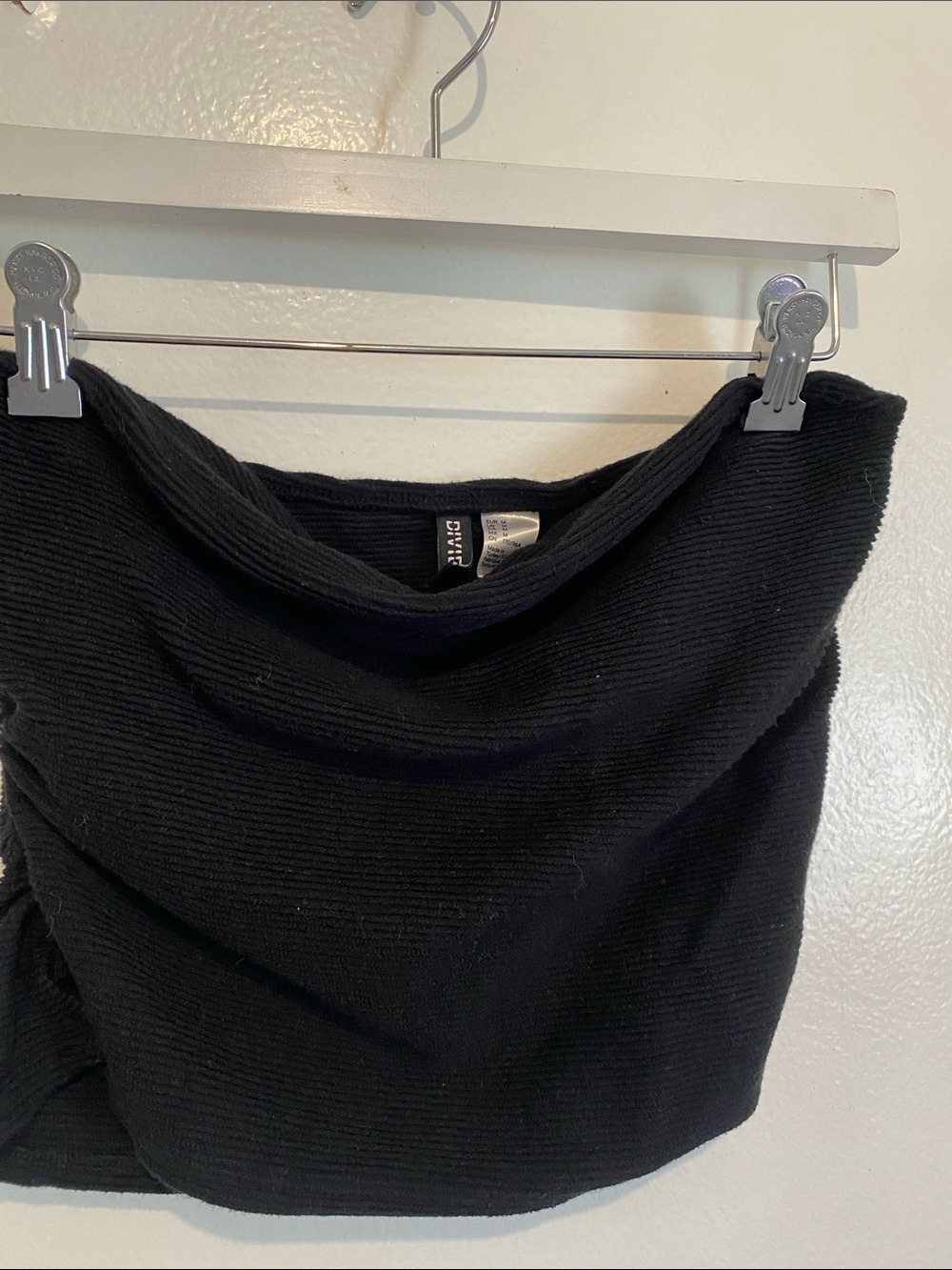 Black Off-Shoulder Ribbed Women’s top